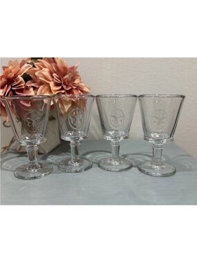 La Rochere Butterfly Wine Glasses Set
4 French Pressed Glass 8.8 oz